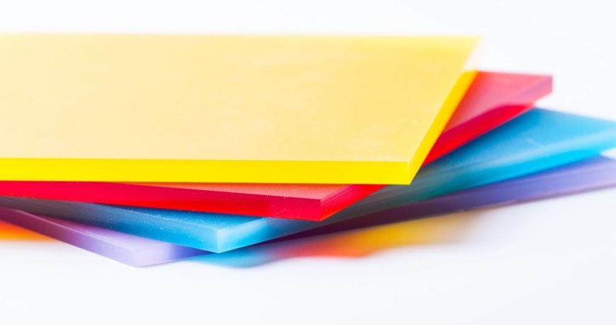 Pleksiglas adekvatna zamena za staklo